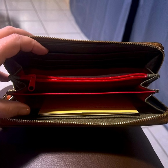 Dooney & Bourke Olive Green Wristlet Wallet - Picture 4 of 8